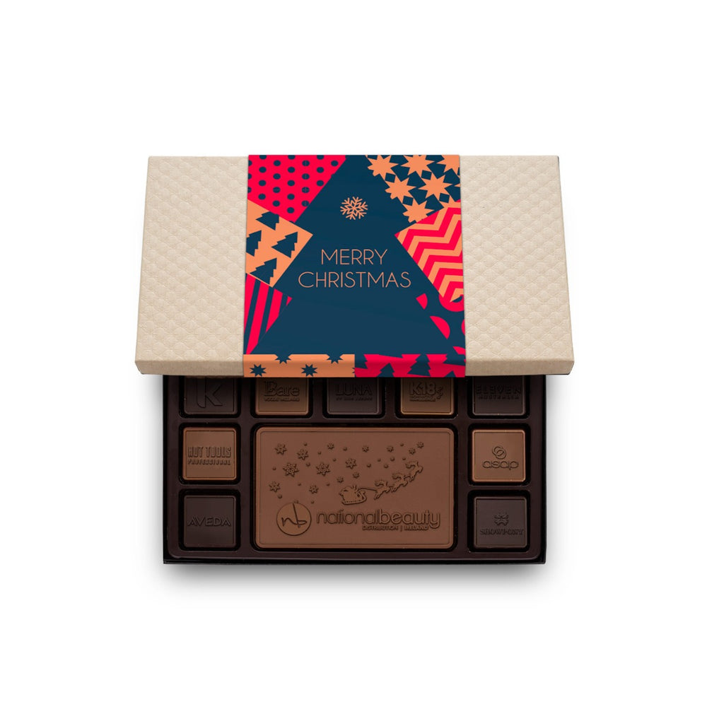 Centerpiece Set With Engraved Squares | 19-pieces