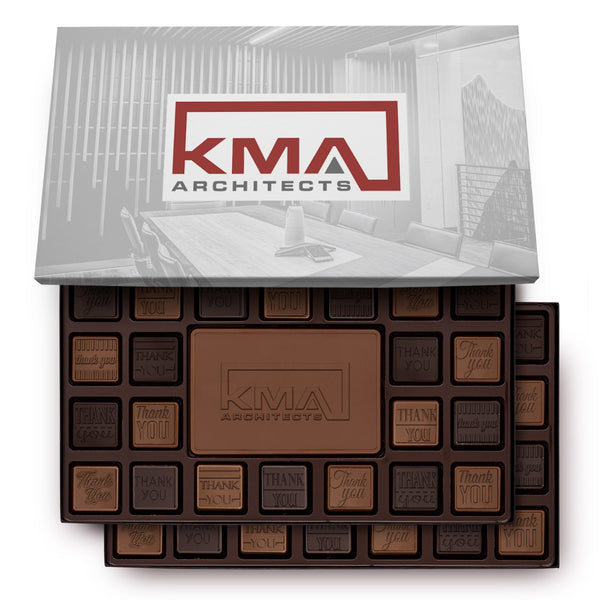 Large Centerpiece Set With Engraved Squares | 90-pieces