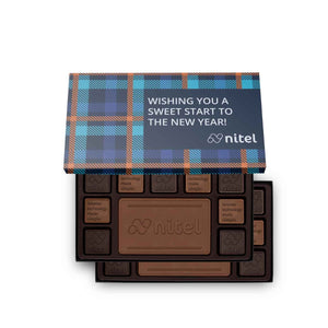 Centerpiece Set With Engraved Squares | 38-pieces